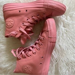 Women’s Converse “Chuck Taylor” All Star Leather Hi Top Sneakers Sz 5 - Pink